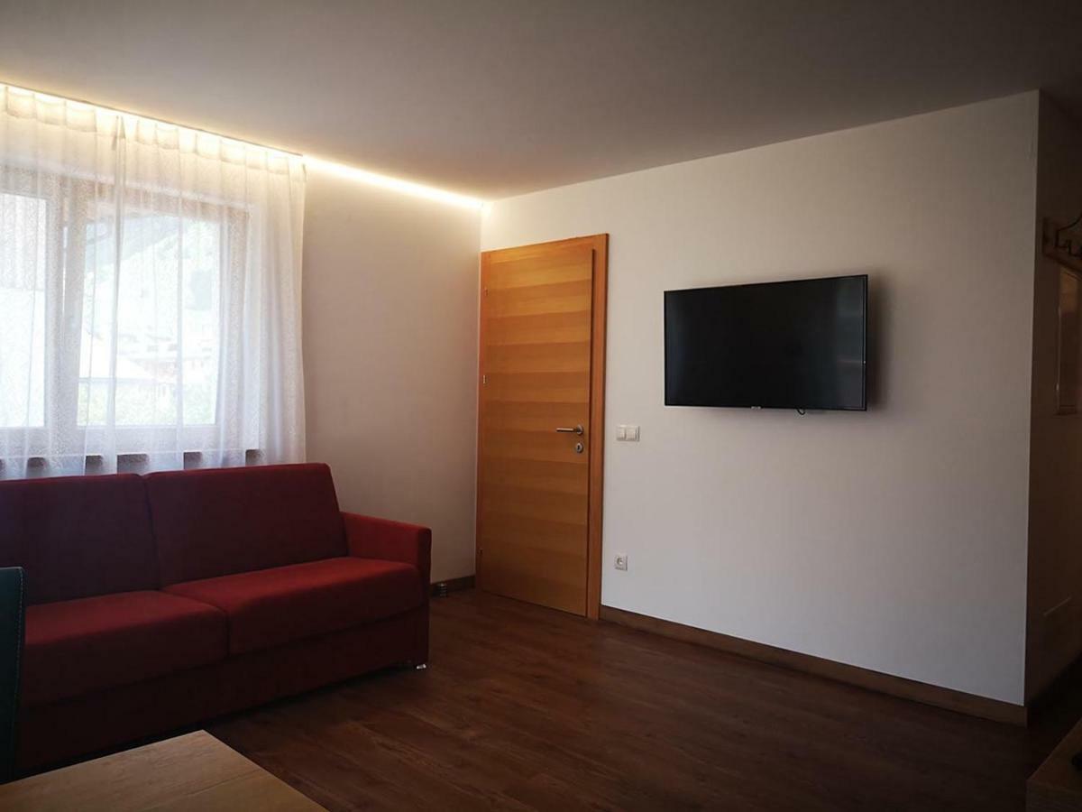 Garni - Hotel Am Burghuegel Innichen Buitenkant foto